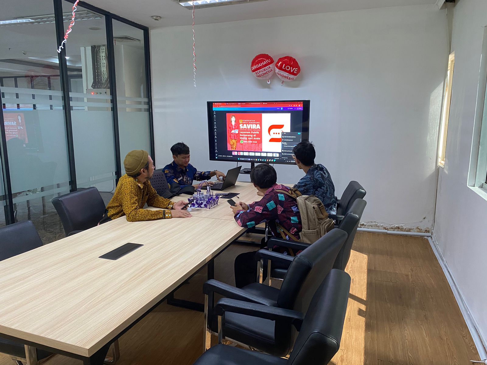 Koordinasi DISKOMINFO Kota Semarang Terkait Aplikasi Chatbot WhatsApp SAVIRA dengan BRIDA Kota Semarang